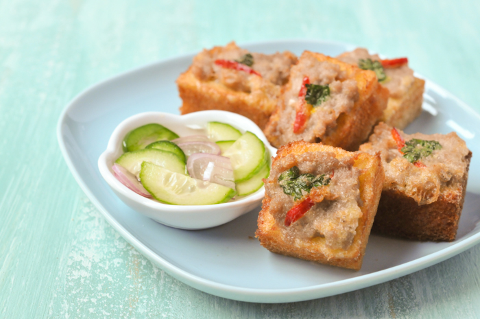 Thai Pork Toast | Khanom Pang Na Moo | ขนมปังหน้าหมู